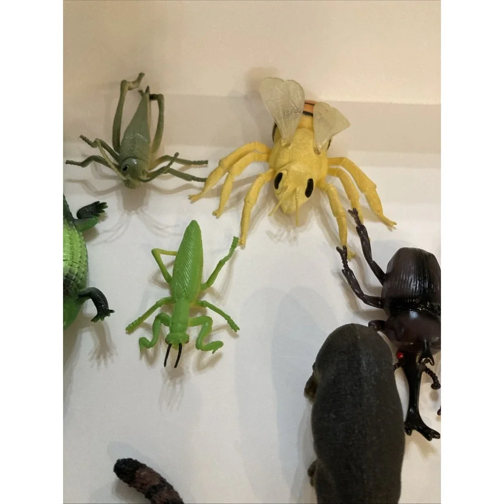 Lot Of 20 Large Plastic Zoo Play Toy Animals Bugs Dinosaurs  Jungle Pig